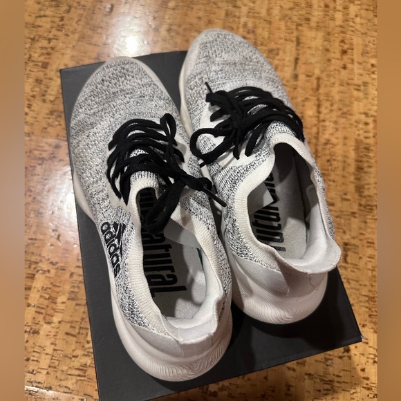 Adisas womens Futurenatural Shoes size 9.5 - Picture 1 of 4